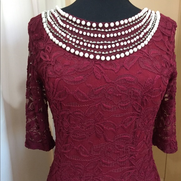 Burgundy lace lined dress size M - Picture 1 of 10